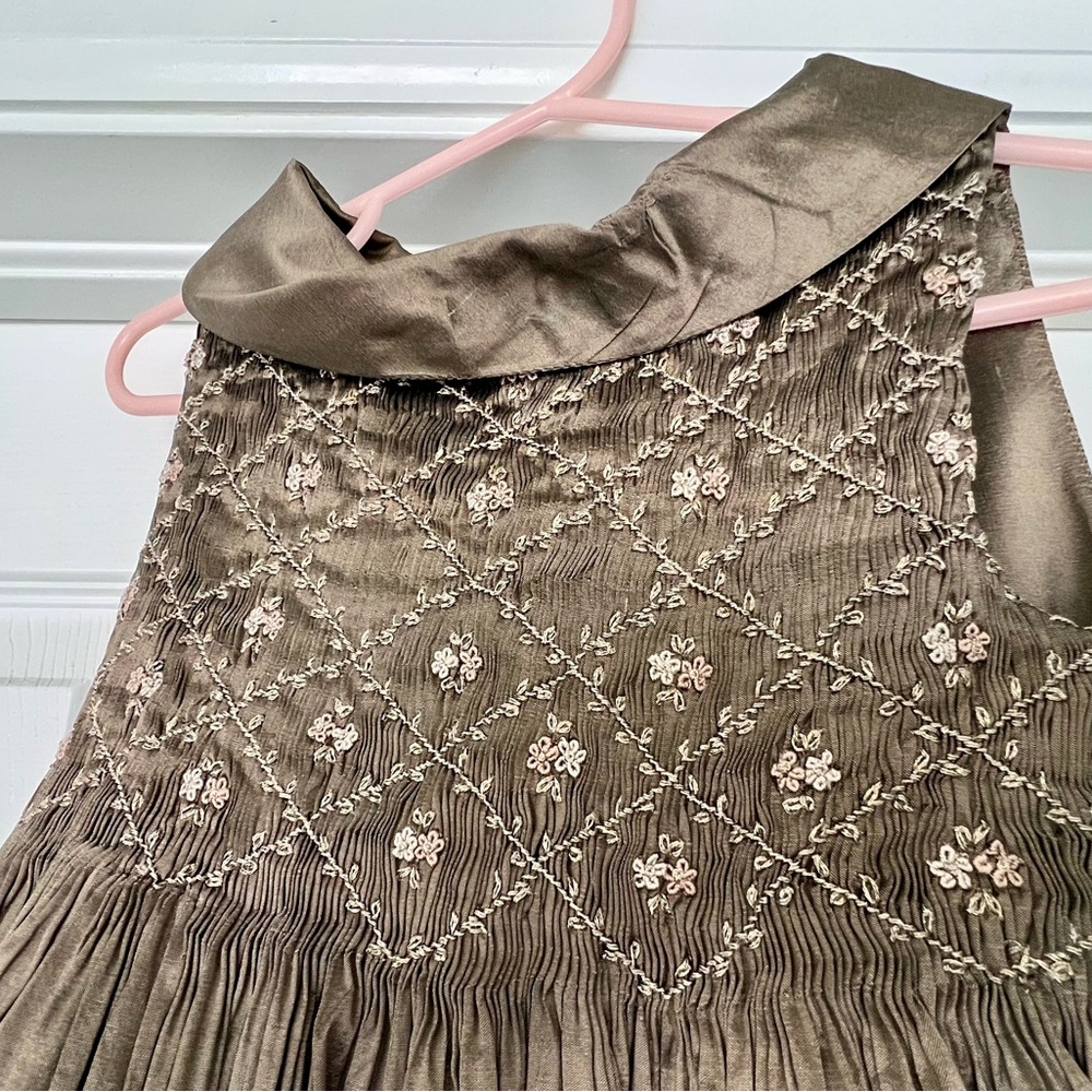Beautiful Dress- 100% silk 3T Luli and Me embroidered dress
